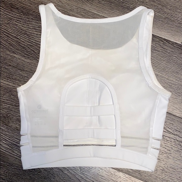 NEW White Sports top - Picture 2 of 4